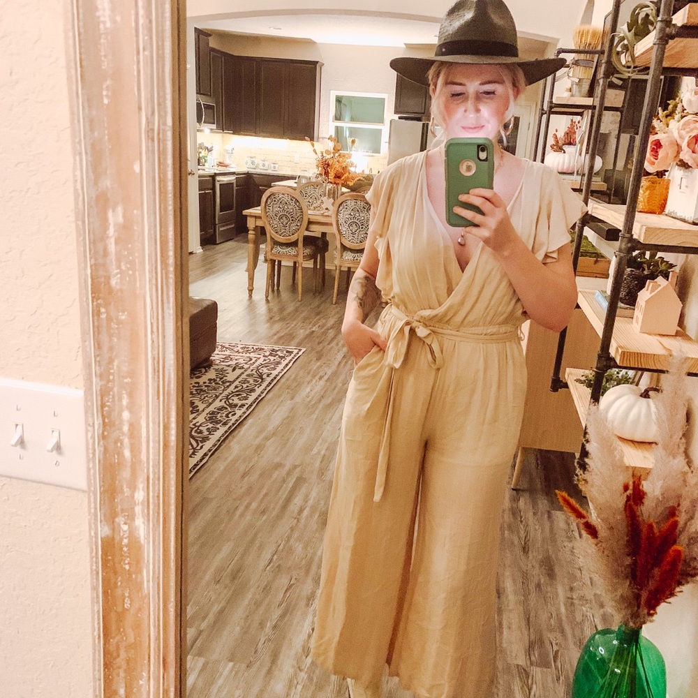 Boutique brand cream Jumpsuit